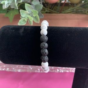 HOWLITE AND BLACK LAVA DIFFUSER BRACELET HANDMADE